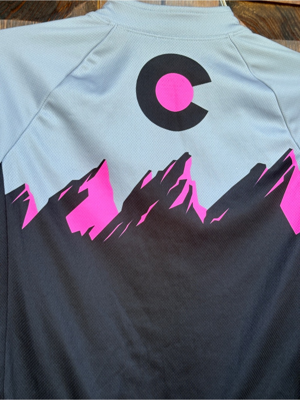 Pearl Izumi Colorado Cycling Jersey - Gray & Pink - Picture 9 of 9